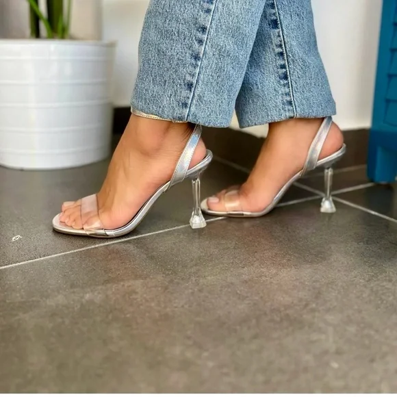 WKND SALE ONLY Marc Fisher Calisty Elegant Silver Women's Heels Sz 8M - Picture 4 of 14